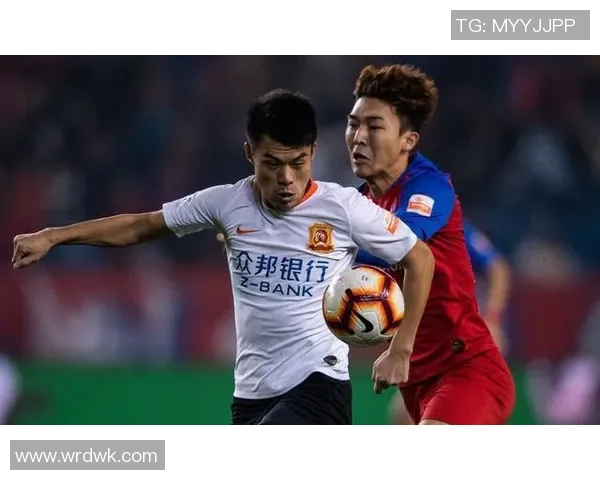 李铁赞誉队员表现，力争力帆逆袭，带领球队登顶中超积分榜